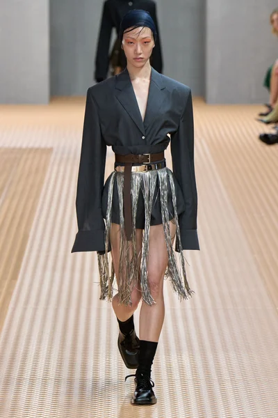 Look 44